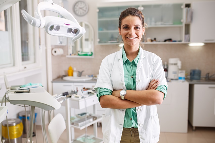 Zo start je jouw eigen tandartspraktijk en werf je online effectief patiënten
